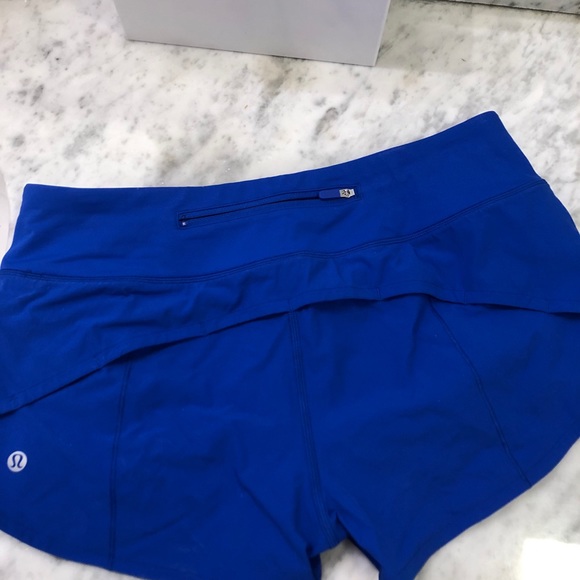 Lululemon speed up shorts size 6 - Picture 2 of 4
